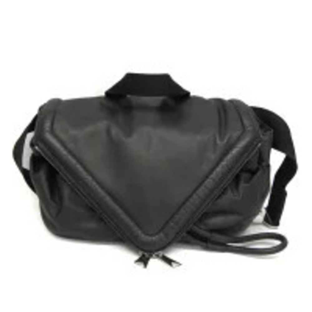 Bottega Veneta Beak Belt Bag Leather Shoulder Bag Black